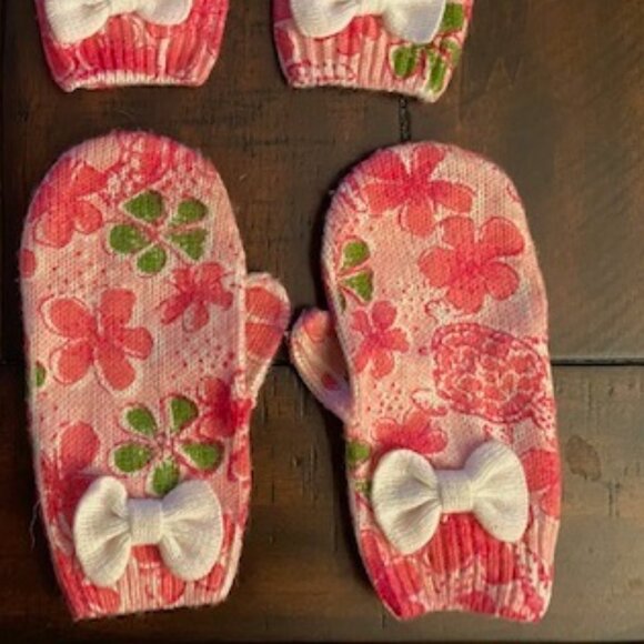 Lilly Pulitzer EUC mittens -children - Picture 3 of 5